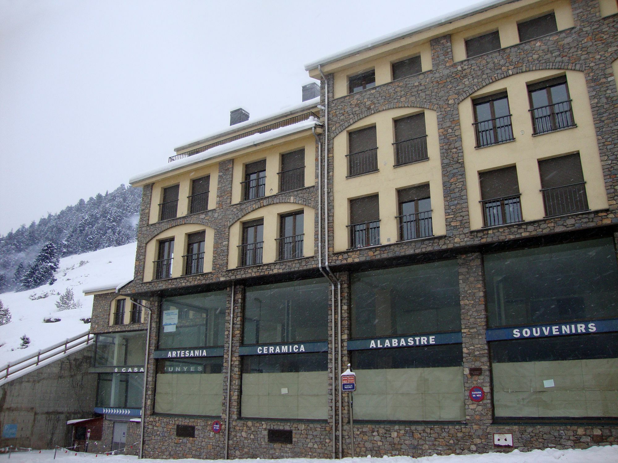 Apartamentos Glac Soldeu 3000 Bordes d'Envalira ภายนอก รูปภาพ
