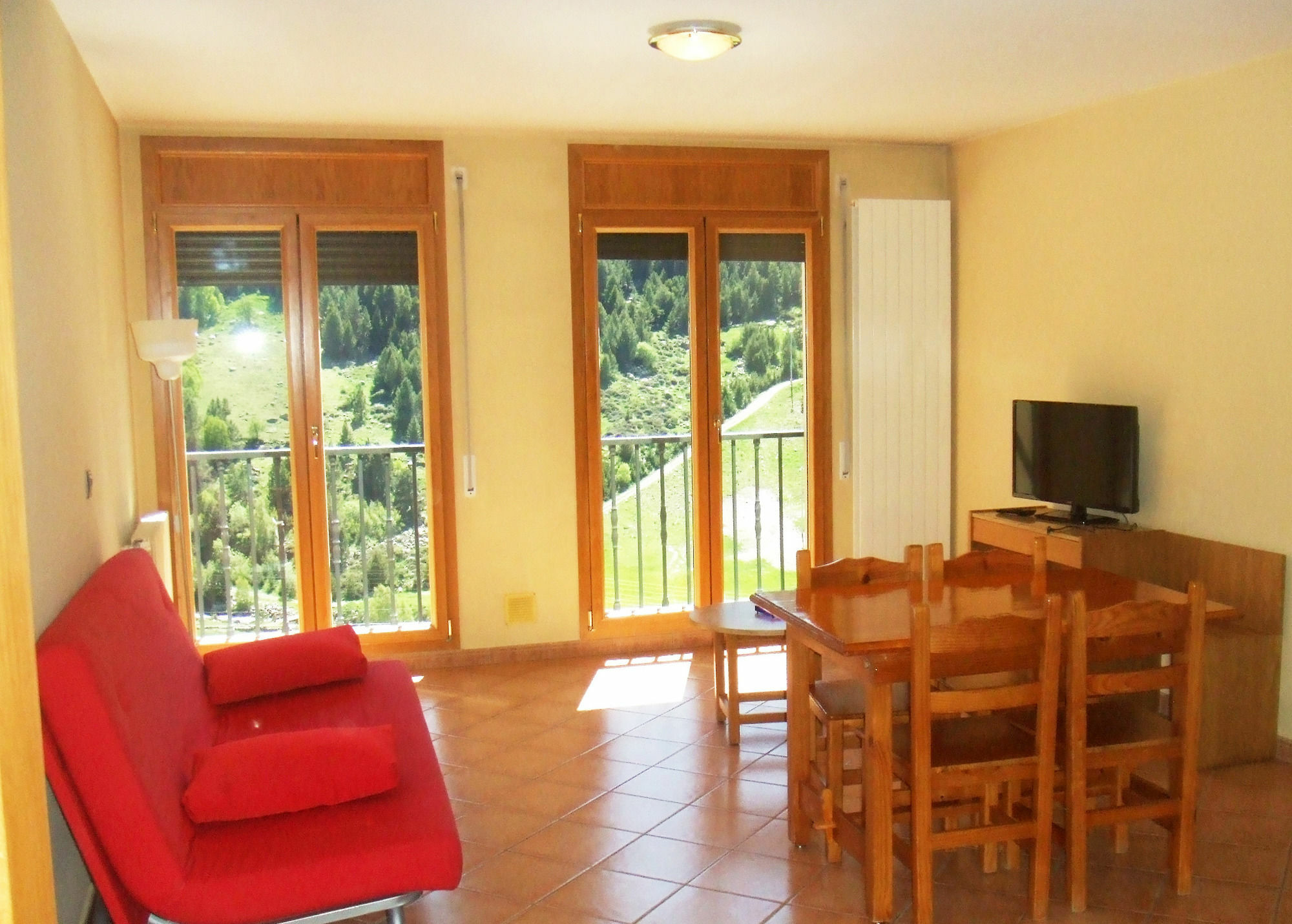Apartamentos Glac Soldeu 3000 Bordes d'Envalira ภายนอก รูปภาพ